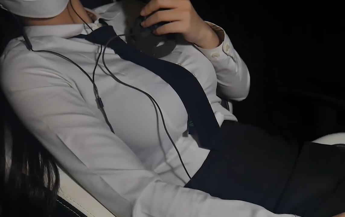 [ASMR]听制服小姐姐的心跳-助眠云视听